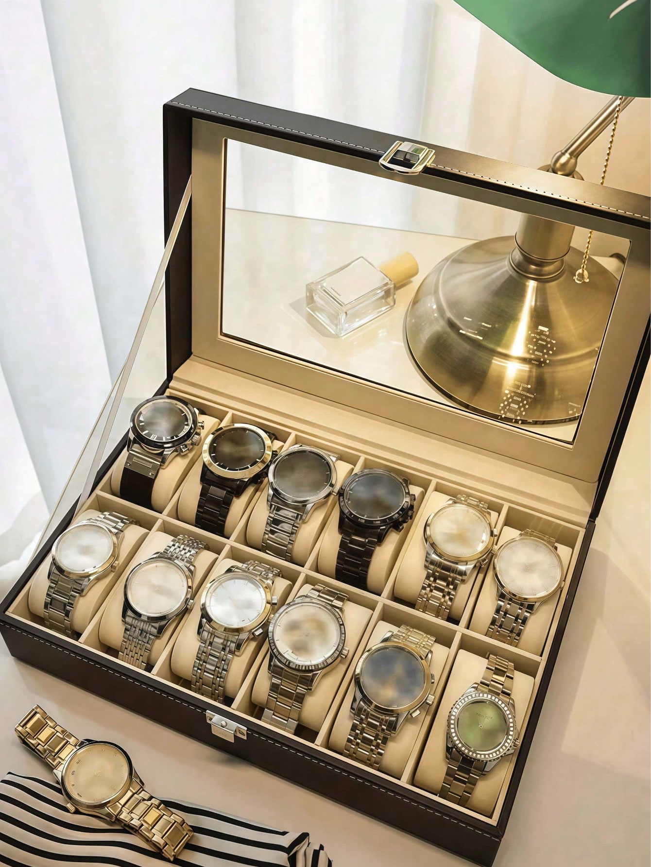 Kilitli Deri Saat Kutusu, Büyü - Watch Display Box incelemesi ve fiyatı